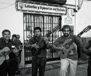 Spanische Musiker, die ihr kennen solltet